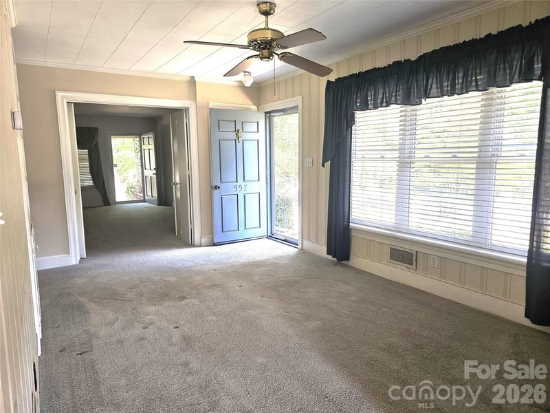 557 Goldmoor Dr, Concord, NC 28025