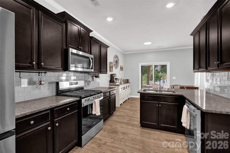 168 Cherry Birch St, Mooresville, NC 28117