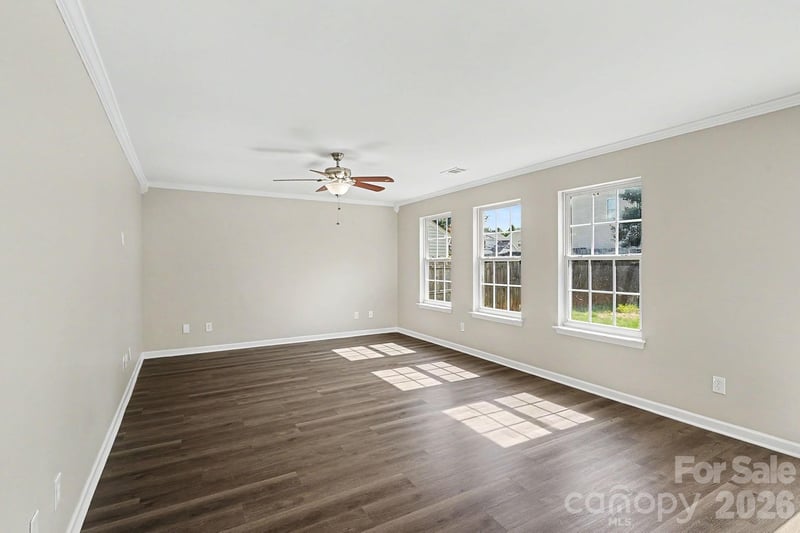 9828 Aventide Ln, Charlotte, NC 28215