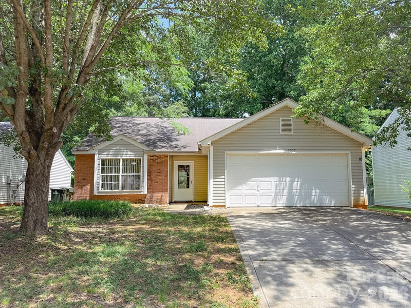 2227 Mancke Dr, Rock Hill, SC 29732