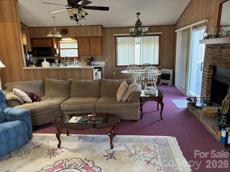 120 Kimberly Dr, Bryson City, NC 28713