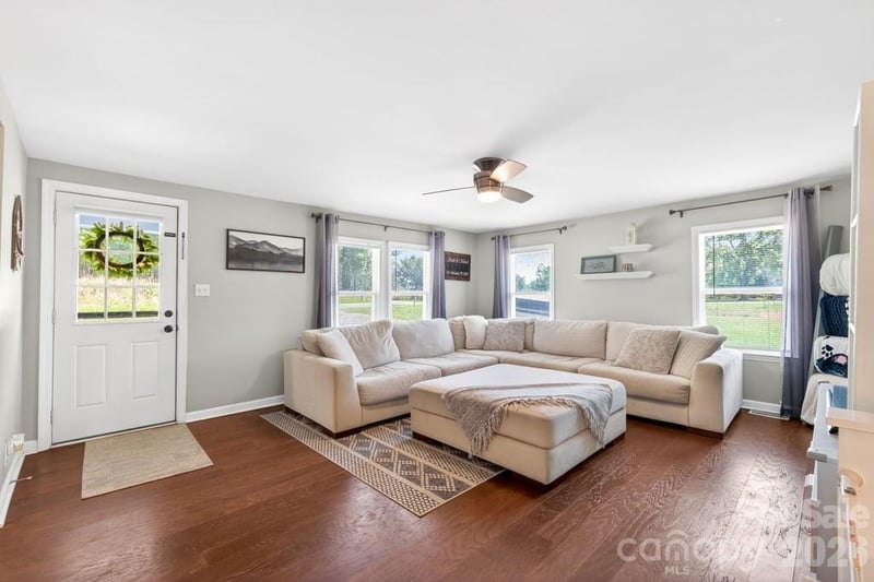 3407 Ratchford Dr, Gastonia, NC 28056