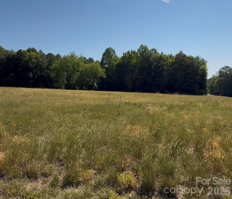 Glade Creek Dr, Taylorsville, NC 28681