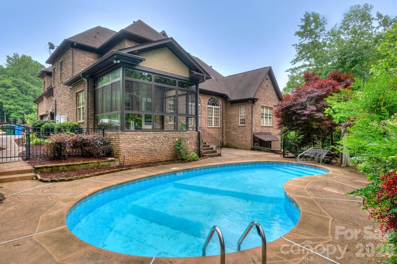 6543 Robin Hollow Dr, Mint Hill, NC 28227