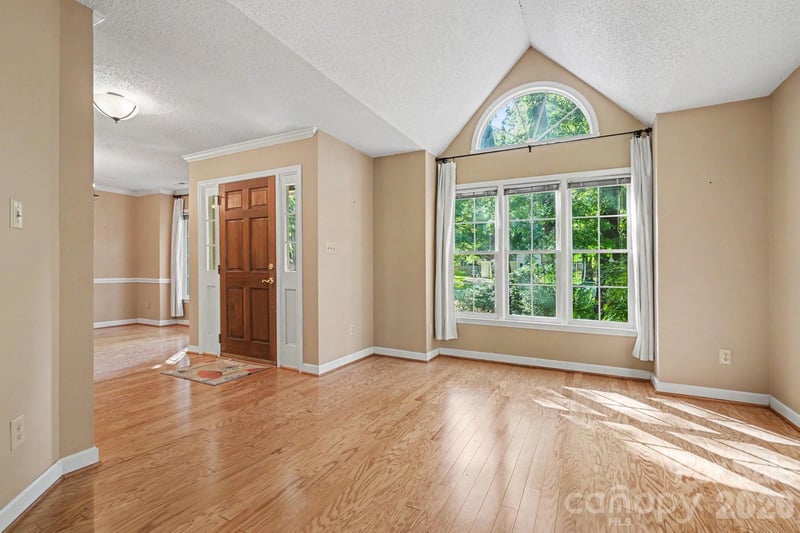 3032 Oakcroft Dr, Matthews, NC 28105