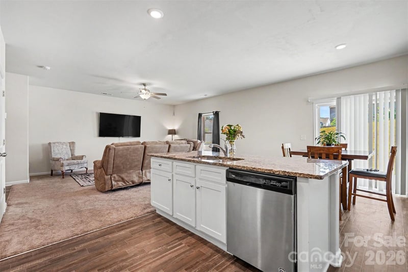 1112 Creedmore Ct, Charlotte, NC 28215