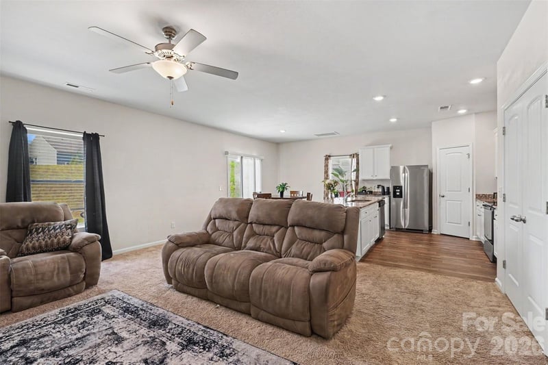 1112 Creedmore Ct, Charlotte, NC 28215