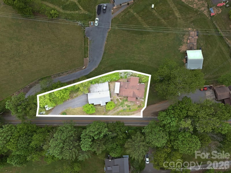 3383 Thickety Rd, Clyde, NC 28721