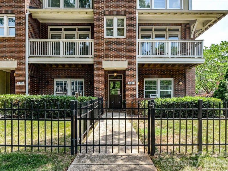 131 Grandin Rd, Charlotte, NC 28208