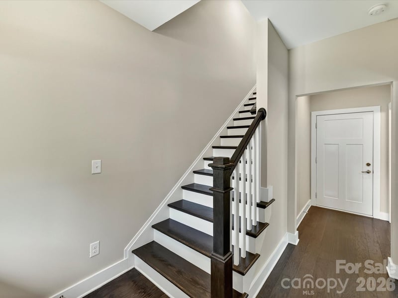 131 Grandin Rd, Charlotte, NC 28208