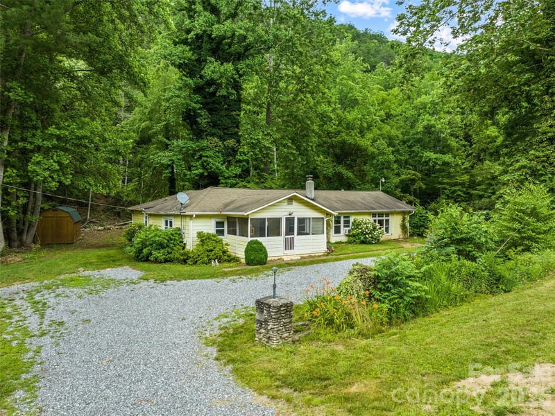 449 Little East Fork Rd, Canton, NC 28716