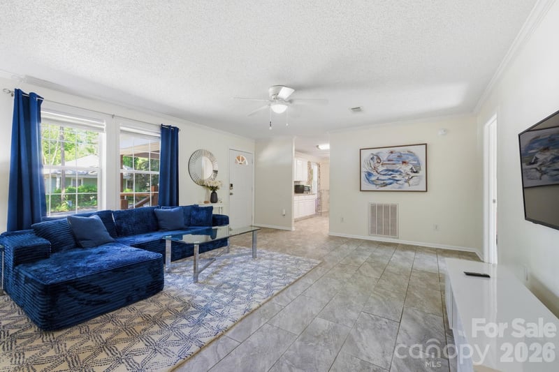 144 Hanover St, Asheville, NC 28806
