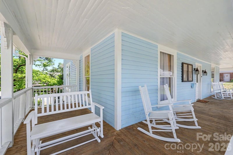 601 College Ave, Lenoir, NC 28645