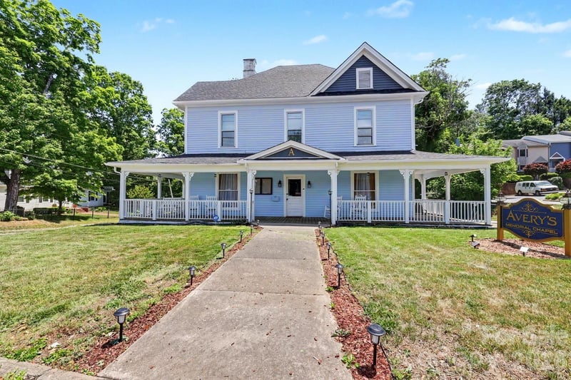 601 College Ave, Lenoir, NC 28645