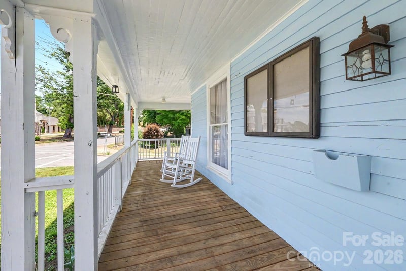 601 College Ave, Lenoir, NC 28645