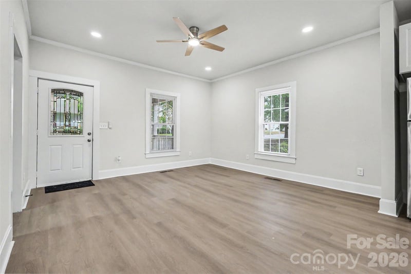 303 10th St, Kannapolis, NC 28083