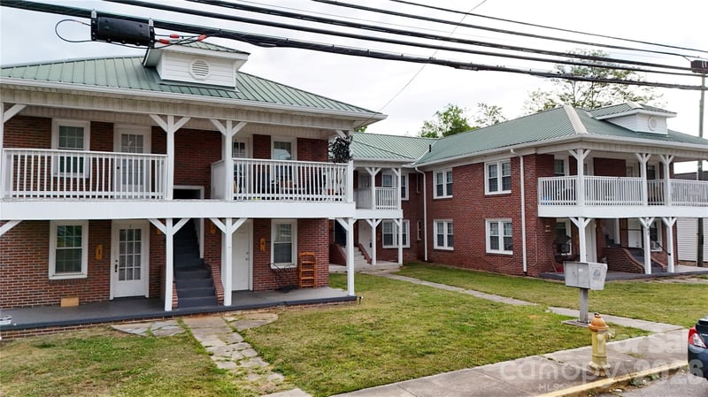 1007 Main St, Mount Airy, NC 27030