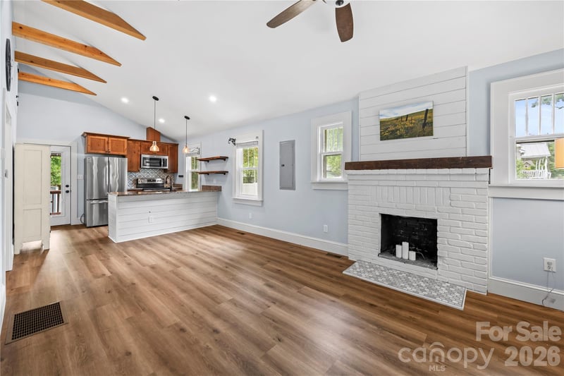 130 Winston Ave, Asheville, NC 28803