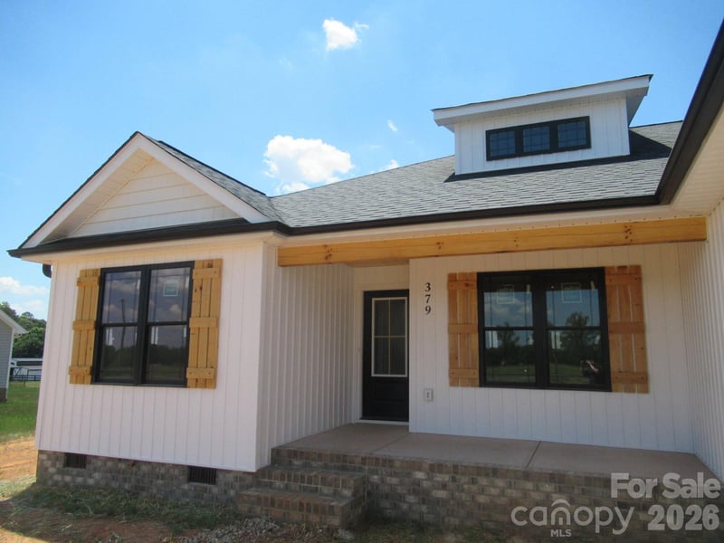379 Northbrook Iii School Rd, Vale, NC 28168