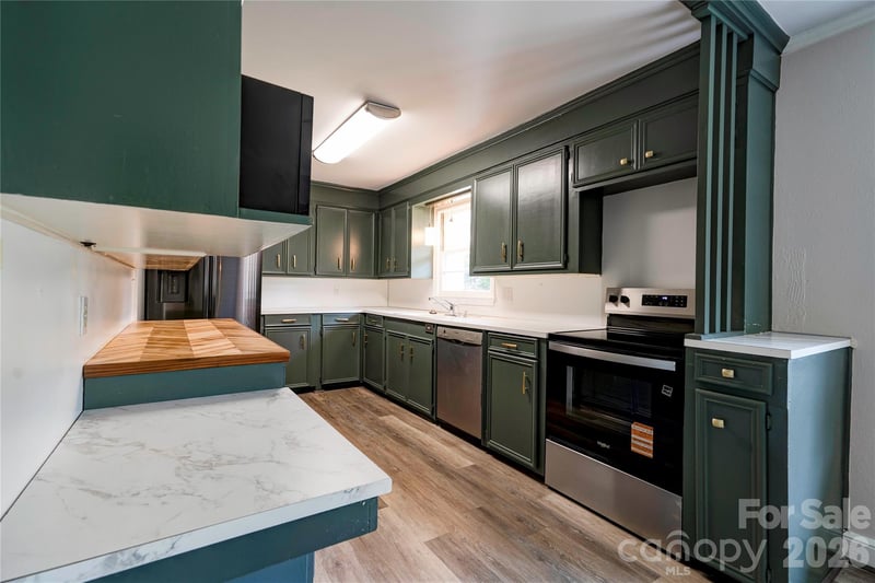 809 Forest Hills Dr, Shelby, NC 28150