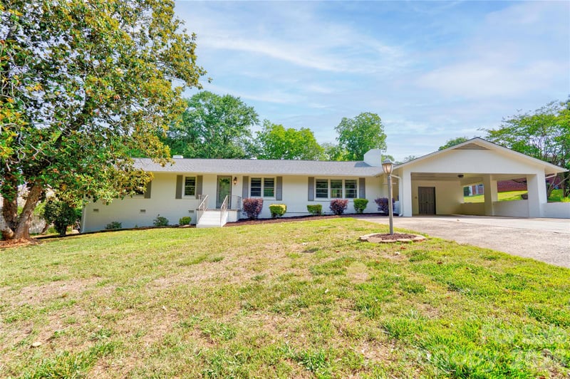 809 Forest Hills Dr, Shelby, NC 28150