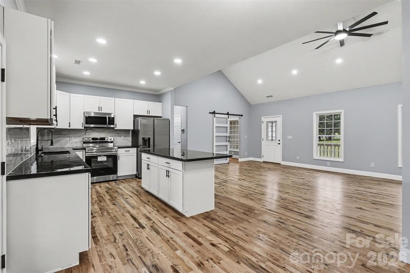1060 Moss Lake Dr, Clover, SC 29710