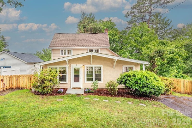 52 Gracelyn Rd, Asheville, NC 28804