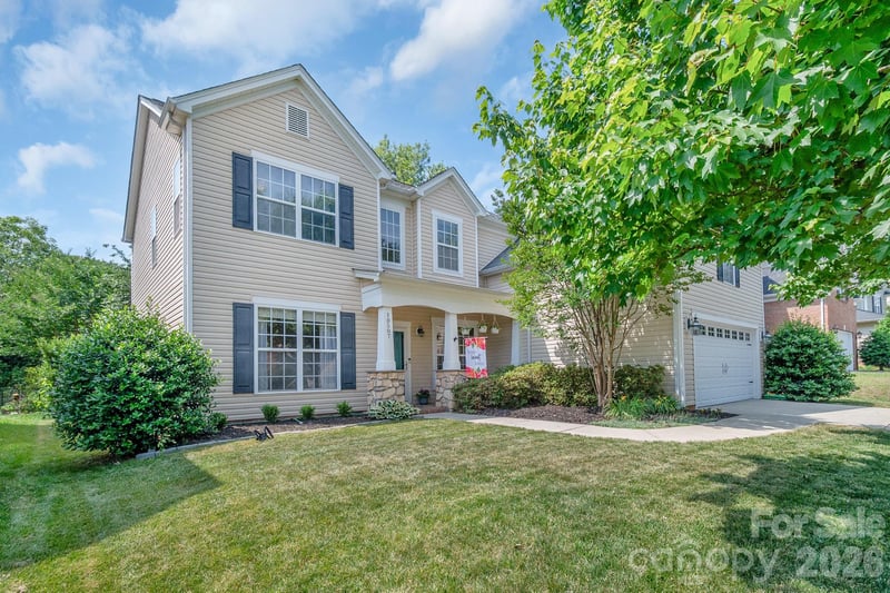 10507 Bere Island Dr, Charlotte, NC 28278