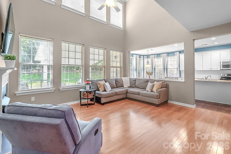 10507 Bere Island Dr, Charlotte, NC 28278