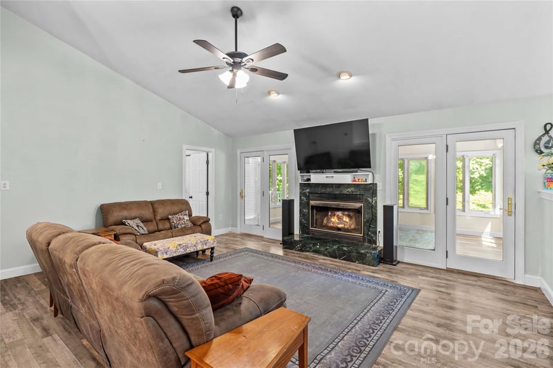 711 Spring Pointe Dr, Stony Point, NC 28678