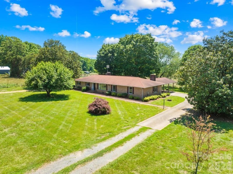 406 Kistler Farm Rd, Mooresville, NC 28115