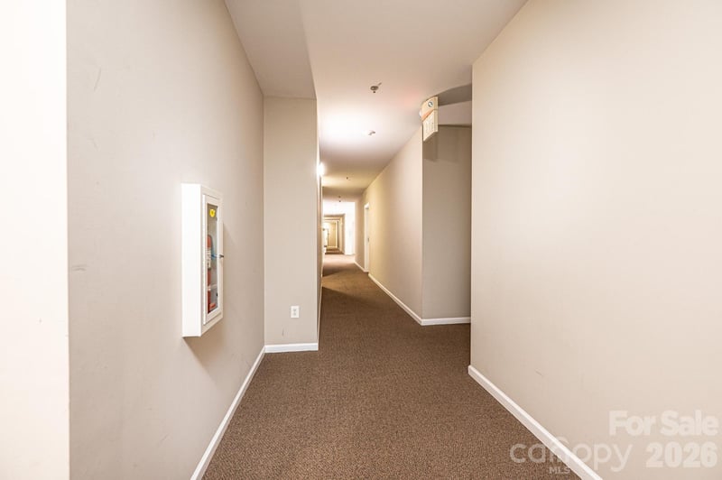 1410 4th Street Dr #201, Hickory, NC 28601