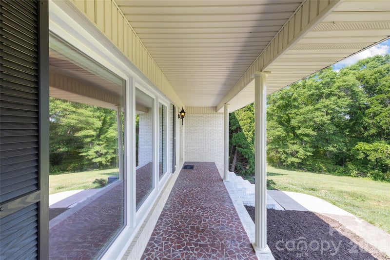 2004 Fountain Ln, Stanley, NC 28164