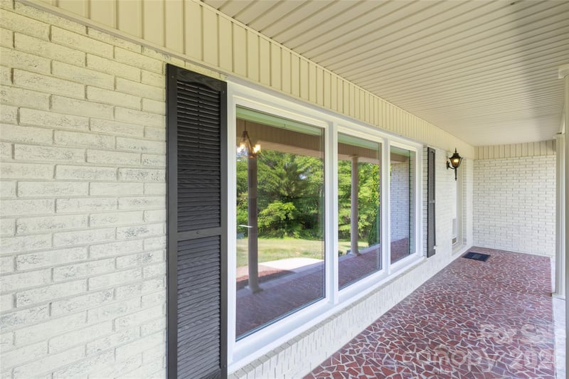 2004 Fountain Ln, Stanley, NC 28164