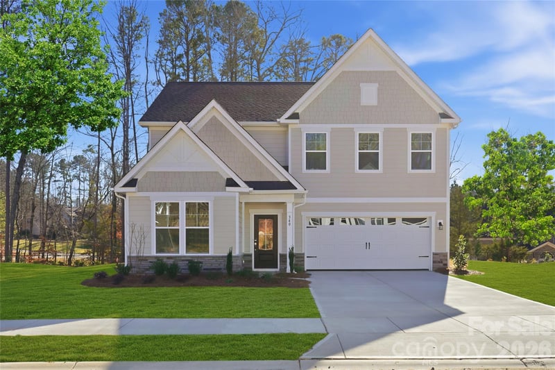 6420 Ludell Ln, Charlotte, NC 28215
