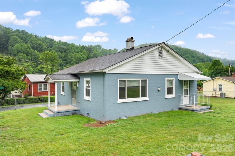 34 Stephens Rd, Waynesville, NC 28786