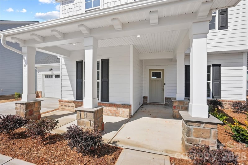 1011 High Bluff Point, Waxhaw, NC 28173