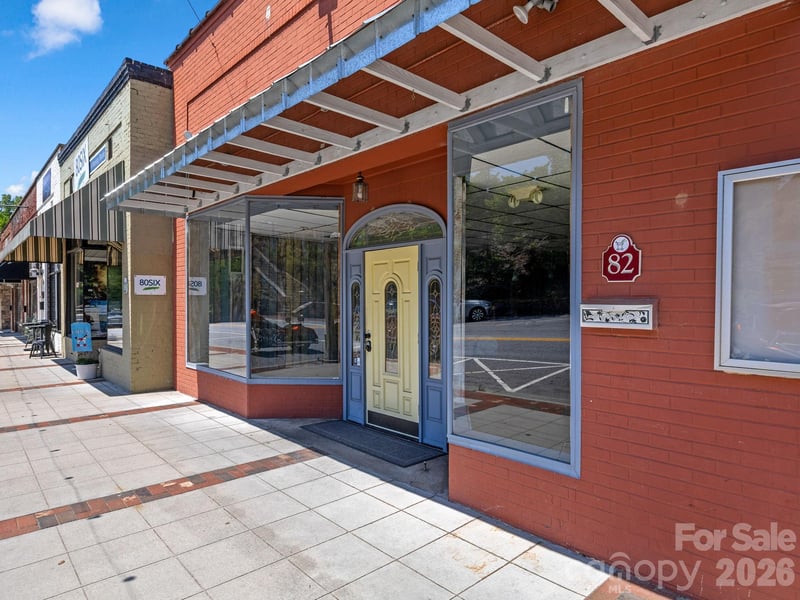 82 Trade St, Tryon, NC 28782