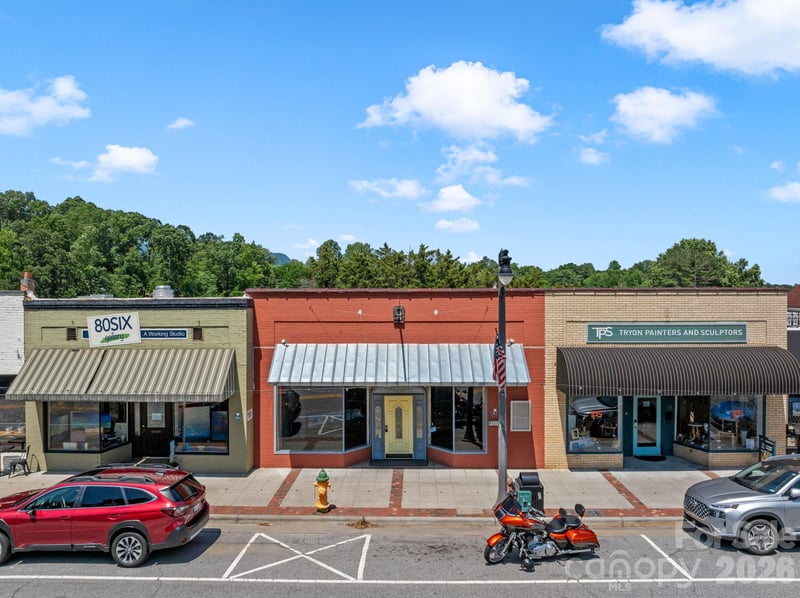 82 Trade St, Tryon, NC 28782