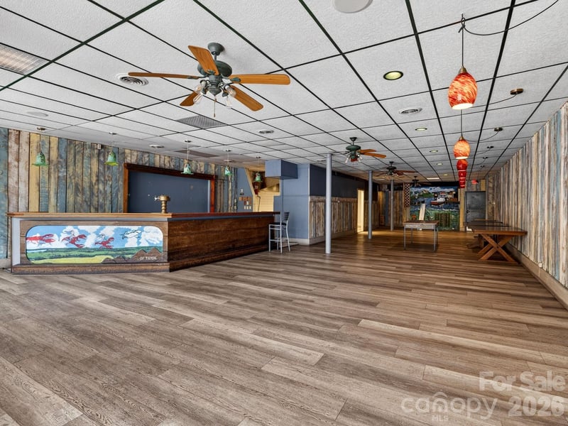 82 Trade St, Tryon, NC 28782