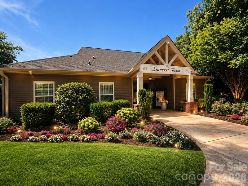 237 Golden Valley Dr, Mooresville, NC 28115