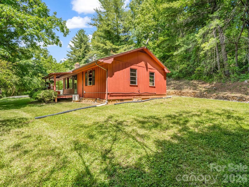 1395 Tillery Branch Rd, Marshall, NC 28753