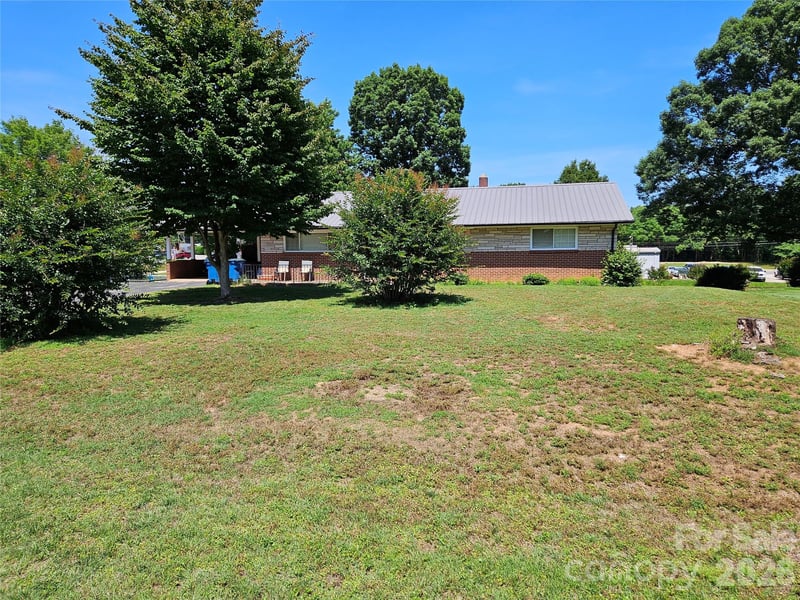 4114 Kendell Pl, Hudson, NC 28638