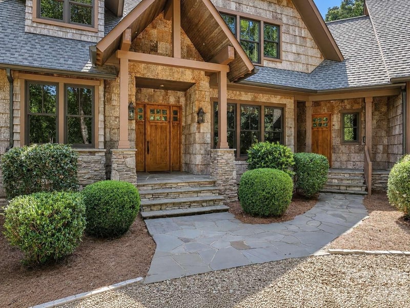 9208 Flying Eagle Ln, Charlotte, NC 28278