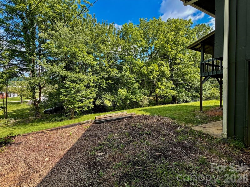 133 Jarvis St, Waynesville, NC 28786