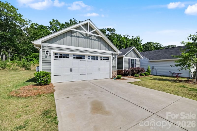 2220 Goldwood Dr, Charlotte, NC 28215