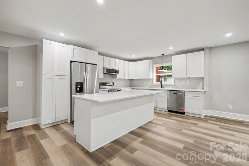 3716 Fieldcrest Rd, Charlotte, NC 28217
