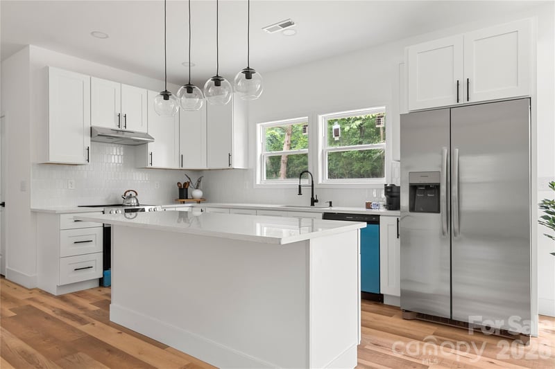 612 Hardin Rd, Dallas, NC 28034