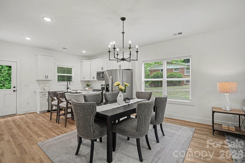 1101 Rogers Lake Rd, Kannapolis, NC 28081