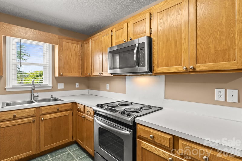 110 Balsam Dr, Lincolnton, NC 28092